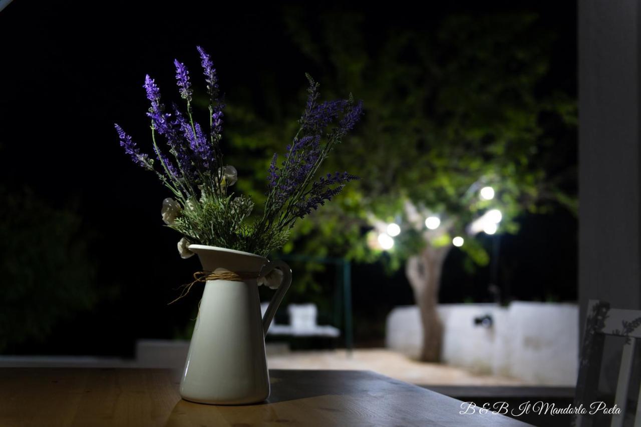 Bed and Breakfast Il Mandorlo Poeta Остуни Экстерьер фото